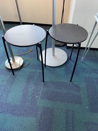 [#C11-79] Round Metal Table