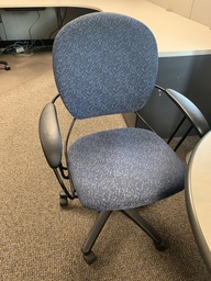 [#B13-105] Steelcase Rolling Chair