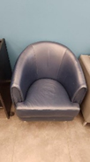 [#B12-39] Blue Tub Chair