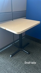 [#C5-39] Small Table