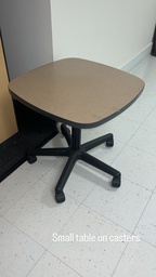 [#C11-45] Small Table on Casters