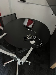 [#C5-37] Conference table 1,0 m