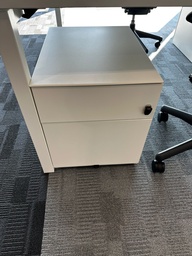 [#D16-77] Roll Container