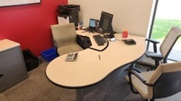 [#E6-3] L-Shaped Suites