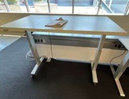 [#E1-2] Sit/Stand Desk on Casters