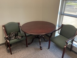 [#C9-47] Round Communal Table