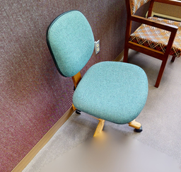 [#B12-4] Blue Task Chair w/ No Arms