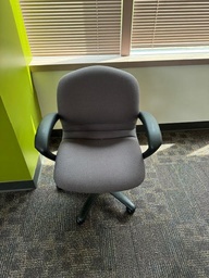 [#B13-33] Rolling chair 