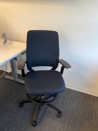 [#B13-3] Steelcase Task Chair