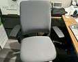 [#B13-168] Amia Task Chair