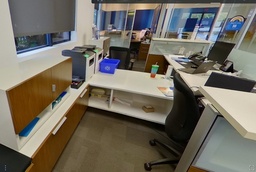 [#A3] Complete Workstation (set of 2, the desk and middle sections are connected))