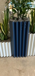 [#J5-38] Large Blue Planter