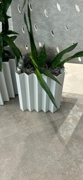 [#J5-41] Small Beige Planter