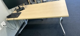 [#C8-76] Flip Top Table