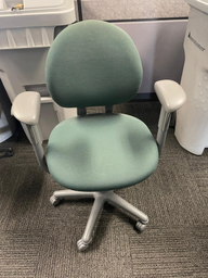 [#B13-2] Misc Task Chair