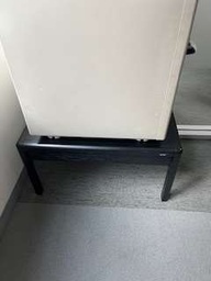 [#C11-45] BLACK SIDE TABLE