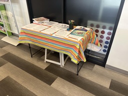 [#C8-180] Folding Table