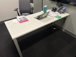 [#E2] Met - White Table, H29 x W72 x D30