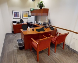 [#E8-8] Desk (w ped, return, credenza &amp; overhead)