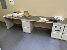 [#E4-11] Twin Desk