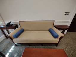 [#B6-413] Couch 81x36x35