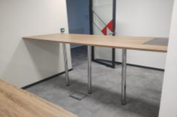 [#C5-1] Bar Table - 3 Legs