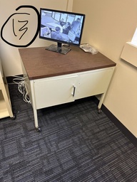 [#C11-13] Small Side Table