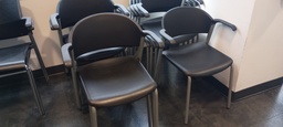 [#B4-16] plastic/metal stacking chairs
