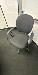 [#B13-58] Uno Task Chair in Black