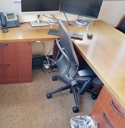 [#B13] Task Chair (Steelcase Leap)