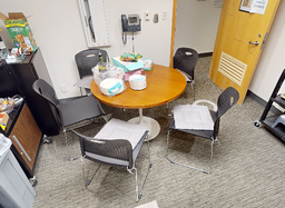 [#B4-5] Plastic Cafe Chair