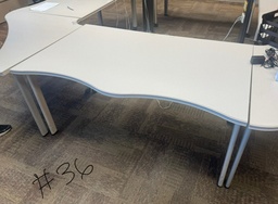 [#E2-36] Wavy Desk
