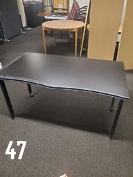 [#C5-47] Black Tops 54" Curve Front