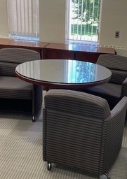 [#C4-62] Round Table W/Glass Table Topper 