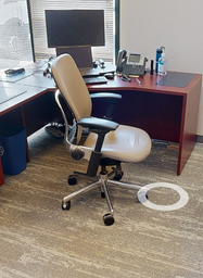 [#B13] Beige Task Chair (Steelcase)