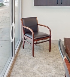 [#B9] Black Leather Guest Chair