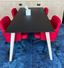 [#C12-5] Black Table 2