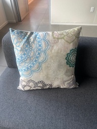 [#I11-21] DECORTIVE PILLOWS