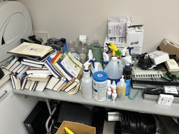 [#I2-51] Misc Items (books, vases, cleaning supplies, etc.)