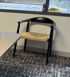 [#B8-2] Black and Light Wood Guest Chair