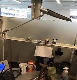 [#I6-11] Desk Lamp / Lampe de bureau