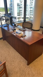 [#E2-4] Executive Desk
