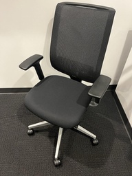 [#B13-73] Task Chair - Reply