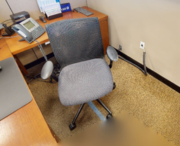 [#B13-4] Task Chair w/ Arms