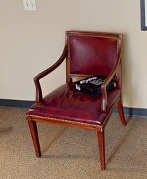 [#B9-6] Red with arms guest chair