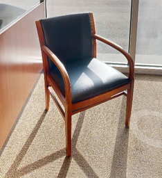 [#B9-4] Black Guest Chair