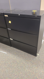 [#D8-10] Global 3-Drawer Cabinet