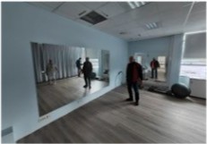 [#00-55] Gym - Mirrors and Small Items