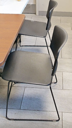 [#B8-6] Black plastic chair