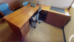[#E6-5] L-shaped desk surfaces